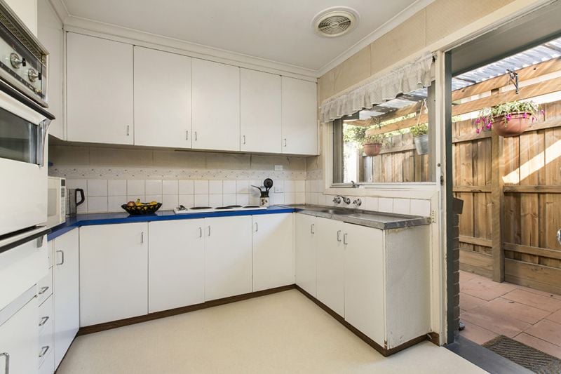 1/16 Warrigal Road, Surrey Hills - Thumbnail 3