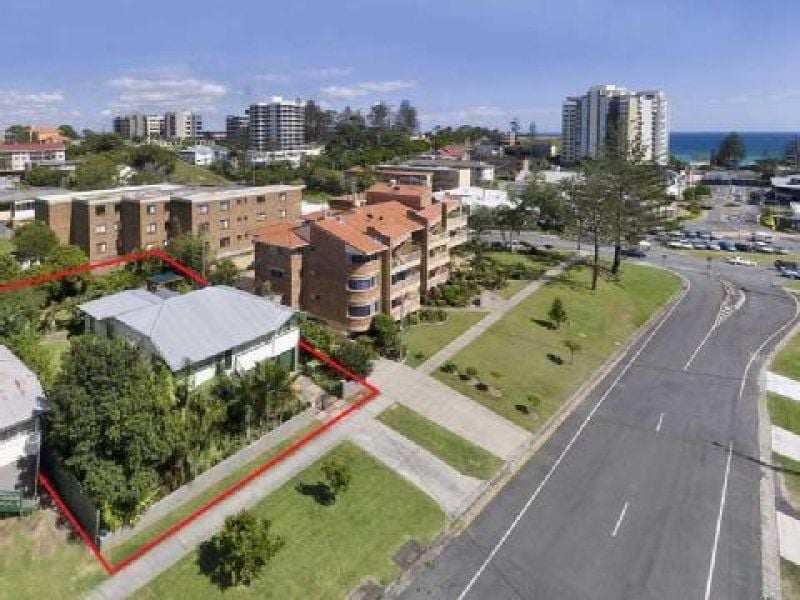 47 McLean Street COOLANGATTA QLD, Coolangatta - Thumbnail 2