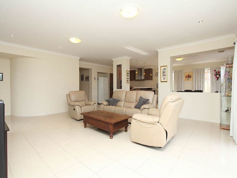 10 Inglewood Drive, Burnside Heights - Thumbnail 4