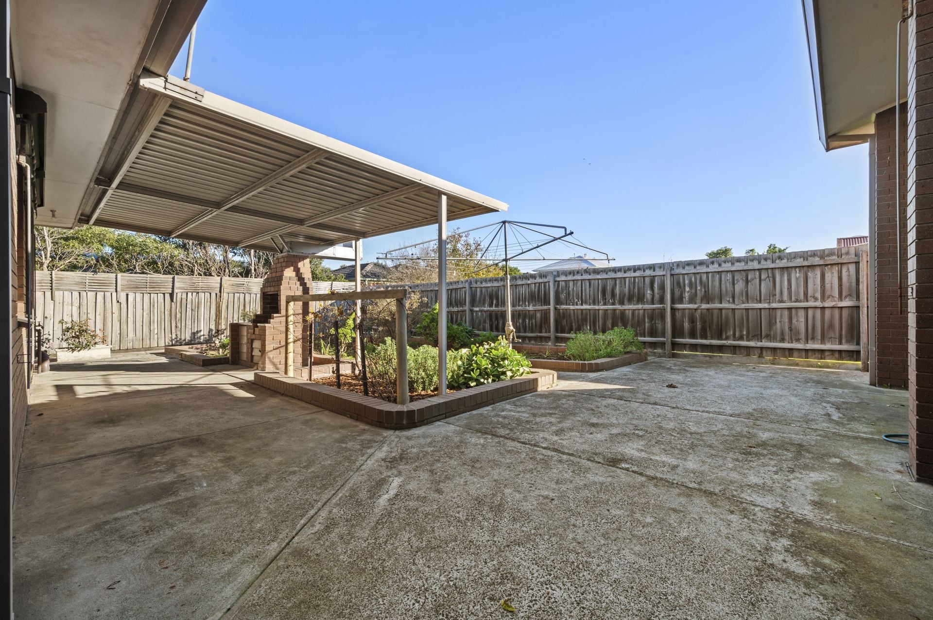 WHAT A BEAUTY!  LAND APPROX 640m2