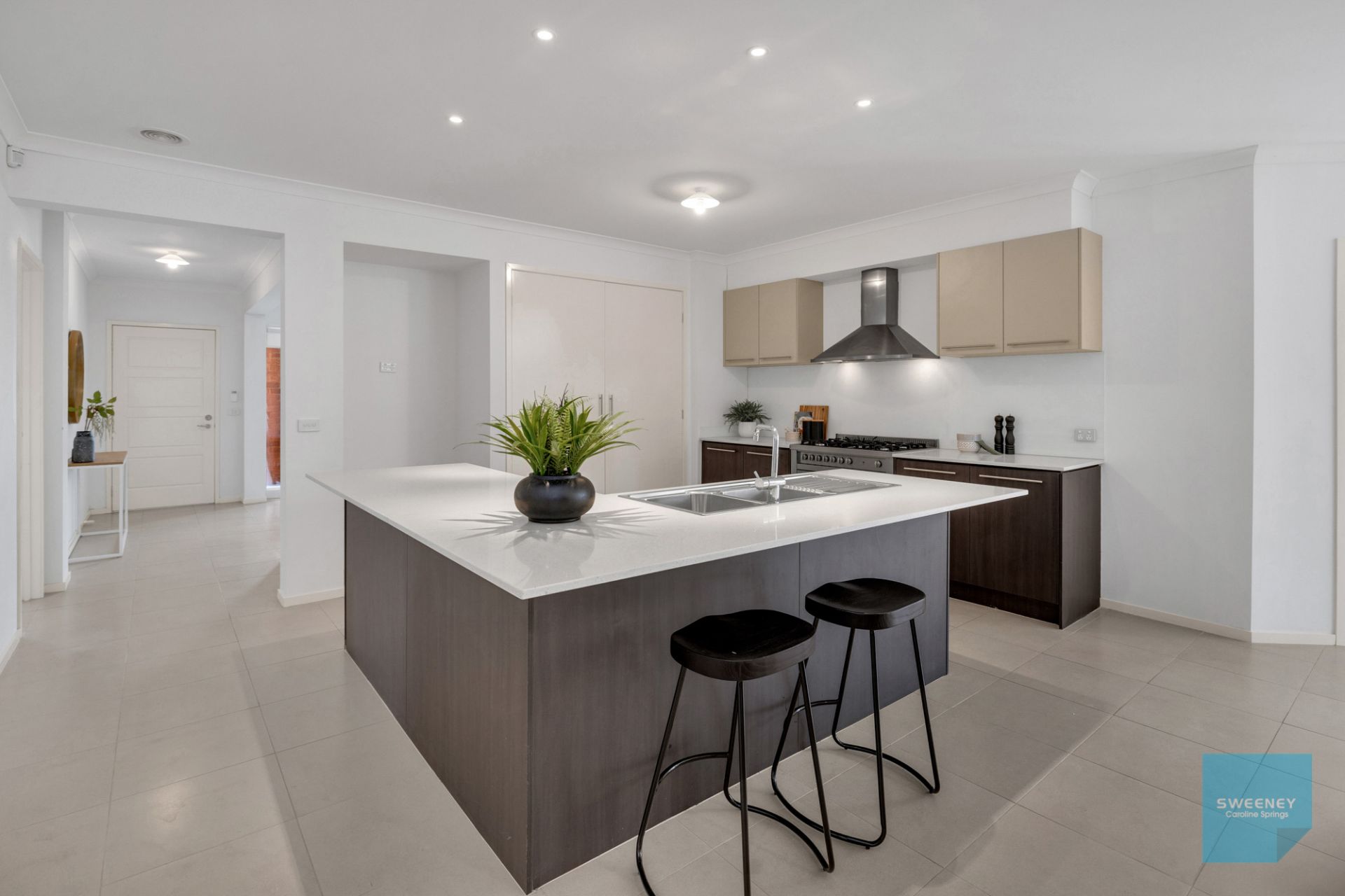 18 Mount Way, Caroline Springs - Thumbnail 5