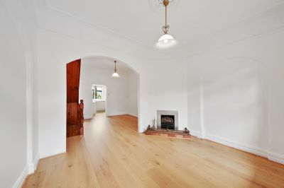 33 Rose Street, Annandale