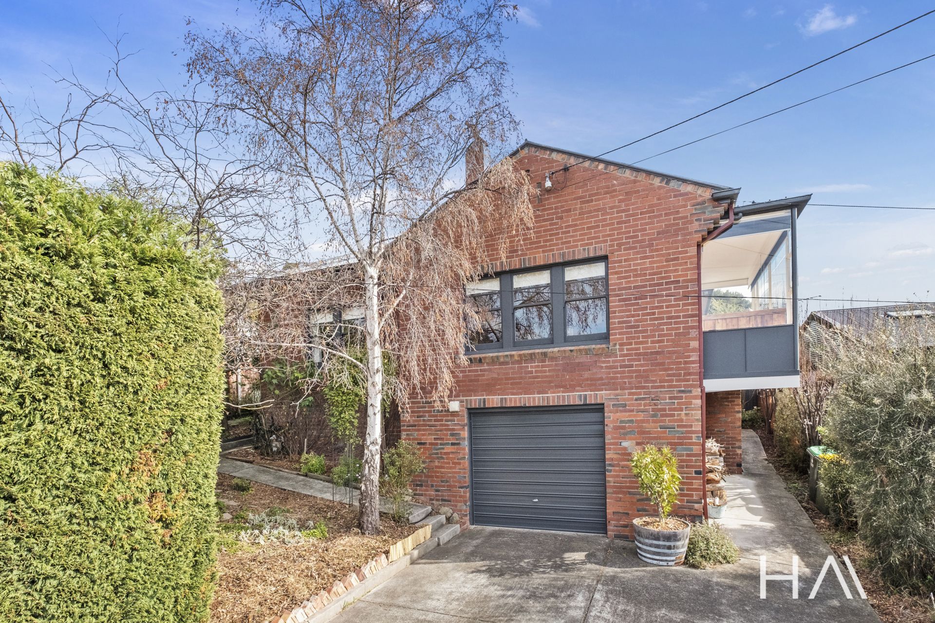 13 Waverley Avenue Lenah Valley, Lenah Valley - Thumbnail 2