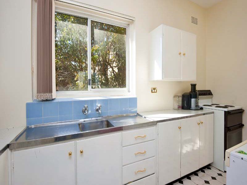 14/2 Colindia Avenue NEUTRAL BAY NSW, Bay - Thumbnail 3