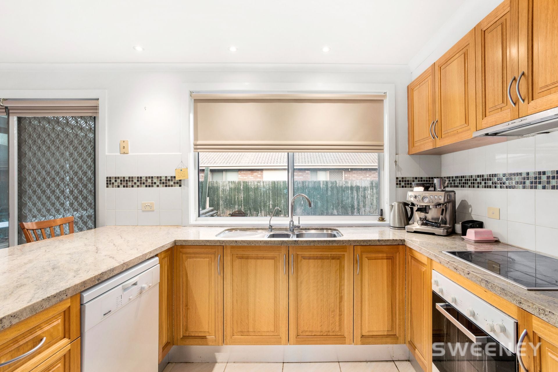 16 Trembath Court, Altona Meadows - Thumbnail 6