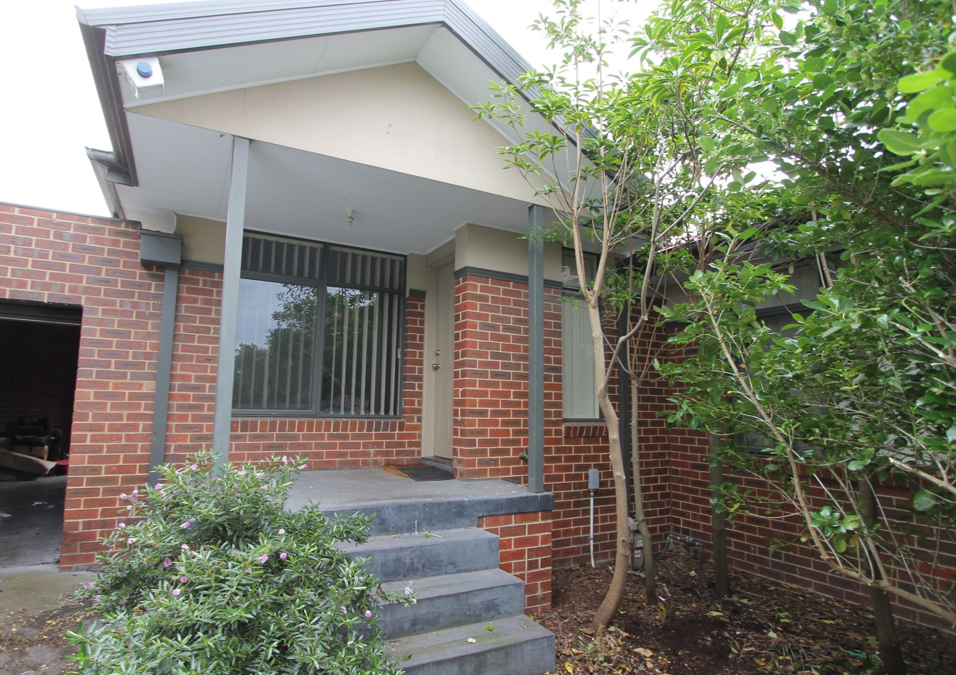 CLOSE TO ALL AMENITIES!