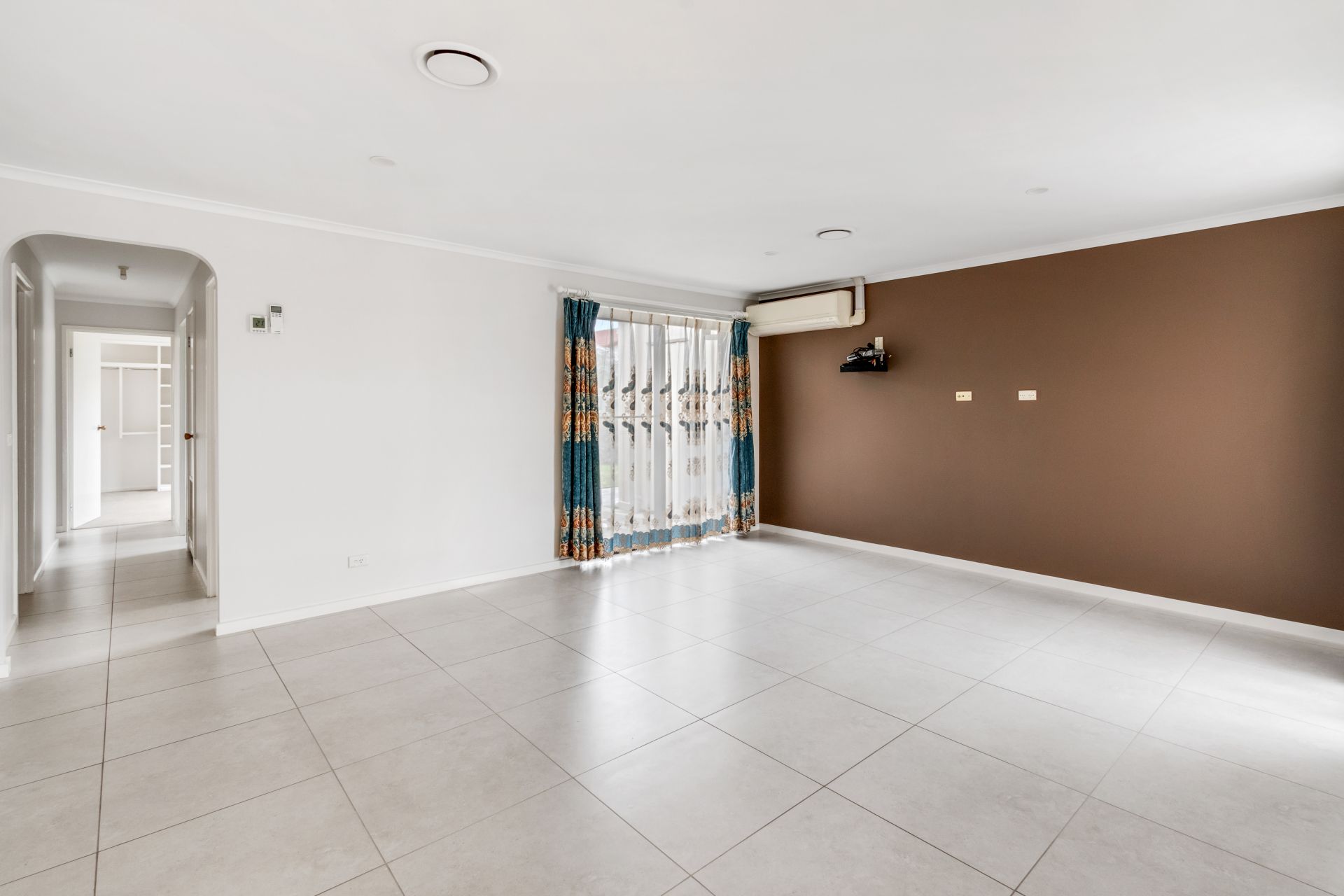 GREAT LOCATION & QUALITY LIVING!