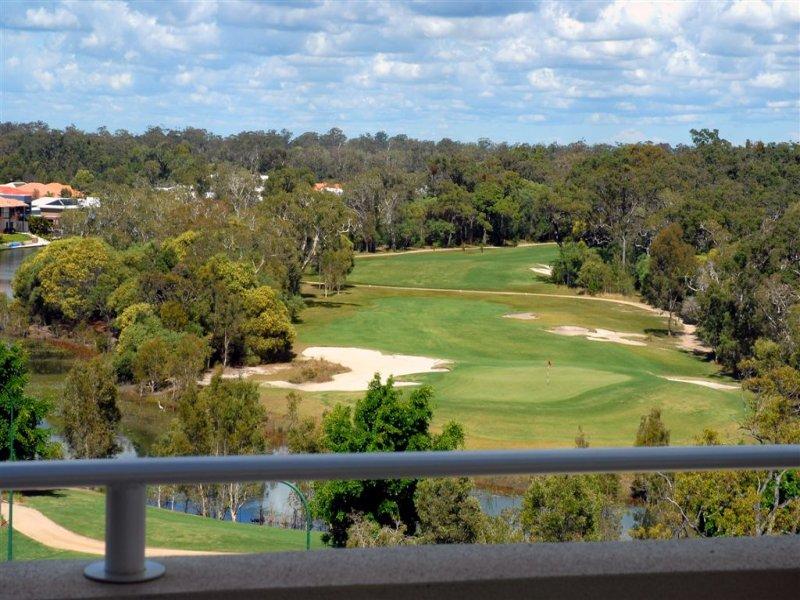 609/38 Mahogany, PELICAN WATERS, 609/38 Mahogany Pelican Waters - Thumbnail 8