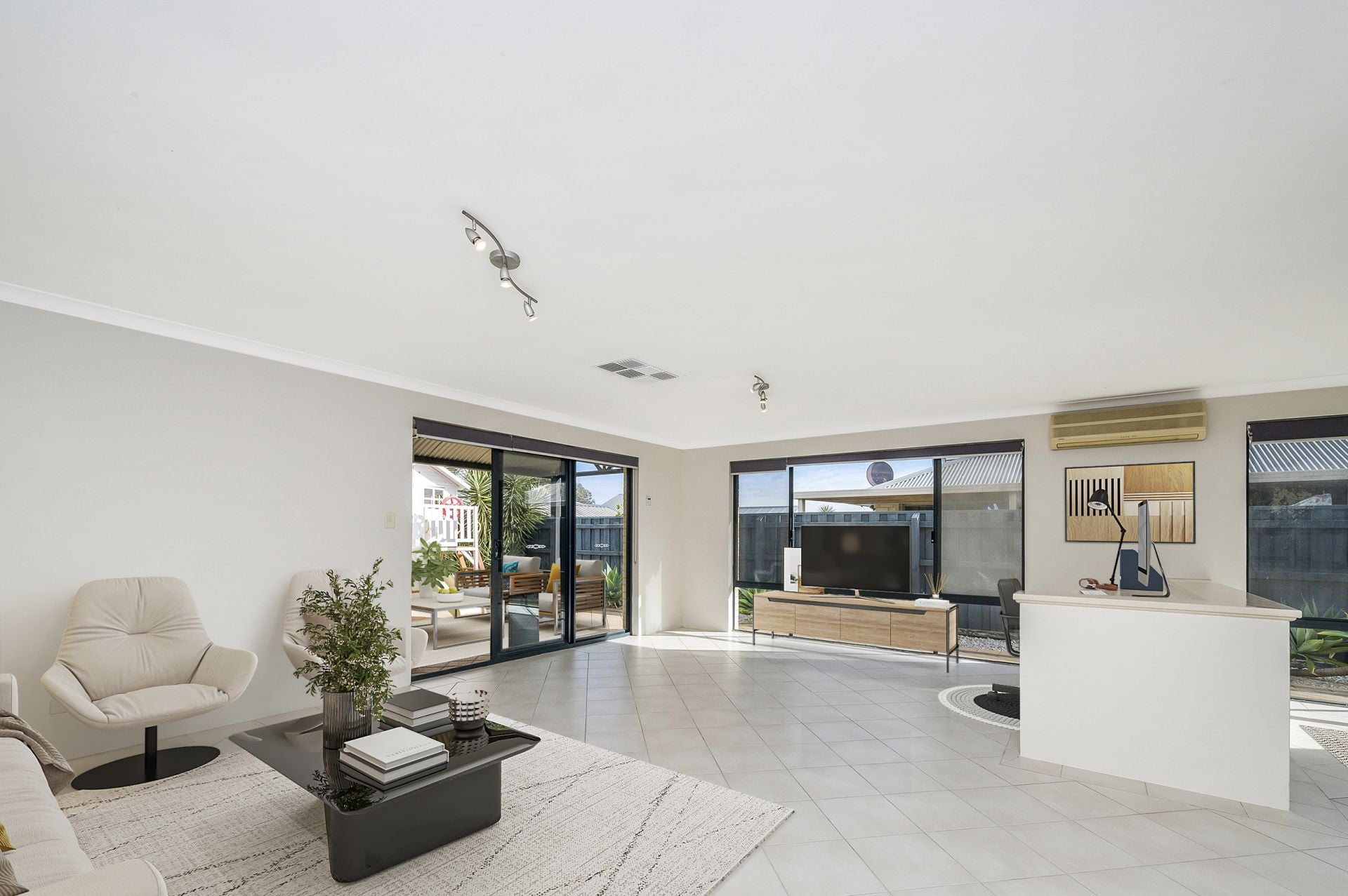 21 Larrawa Circle Ellenbrook WA, Ellenbrook - Thumbnail 5
