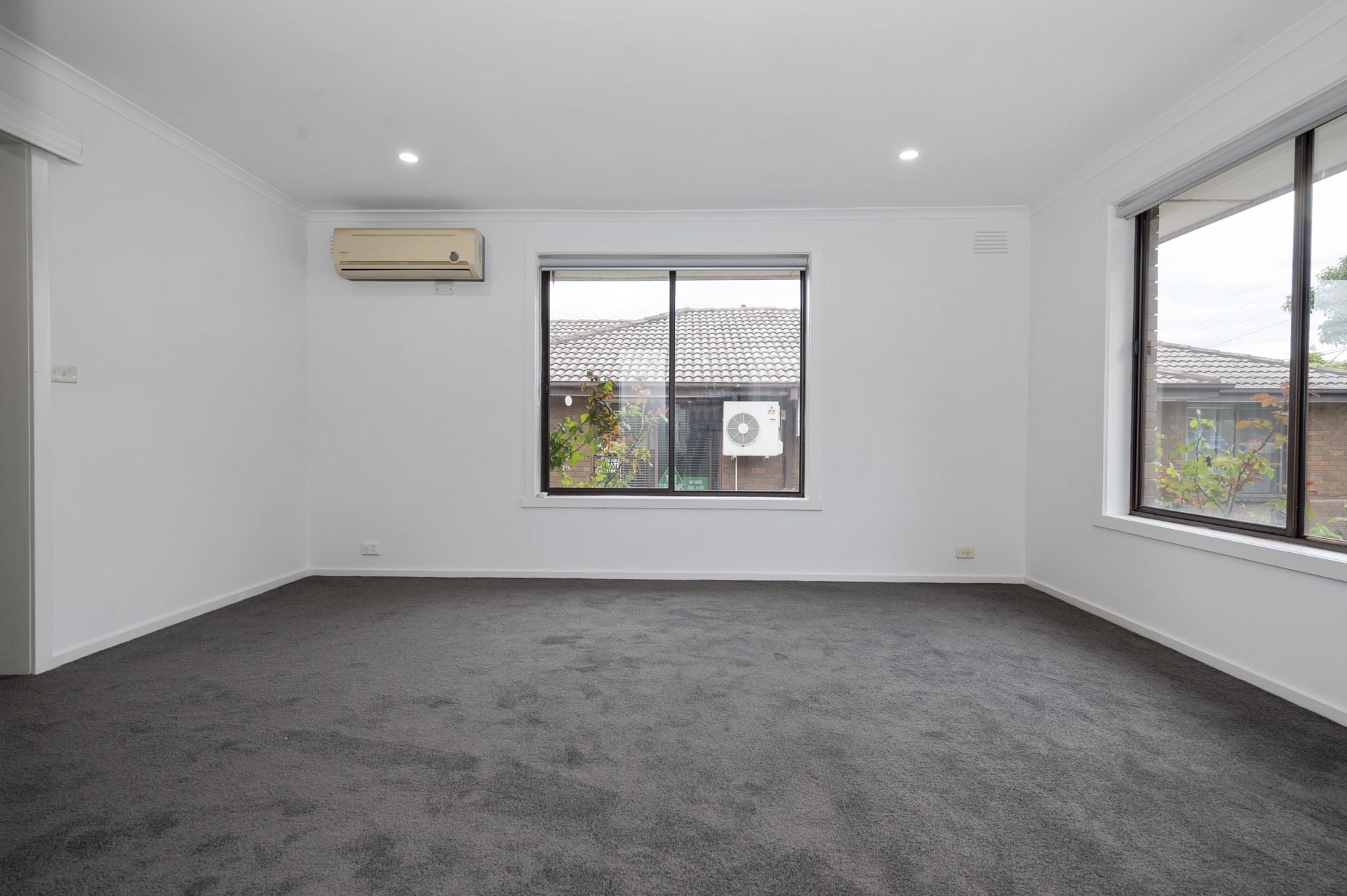 Renovated Unit in Ideal Locale