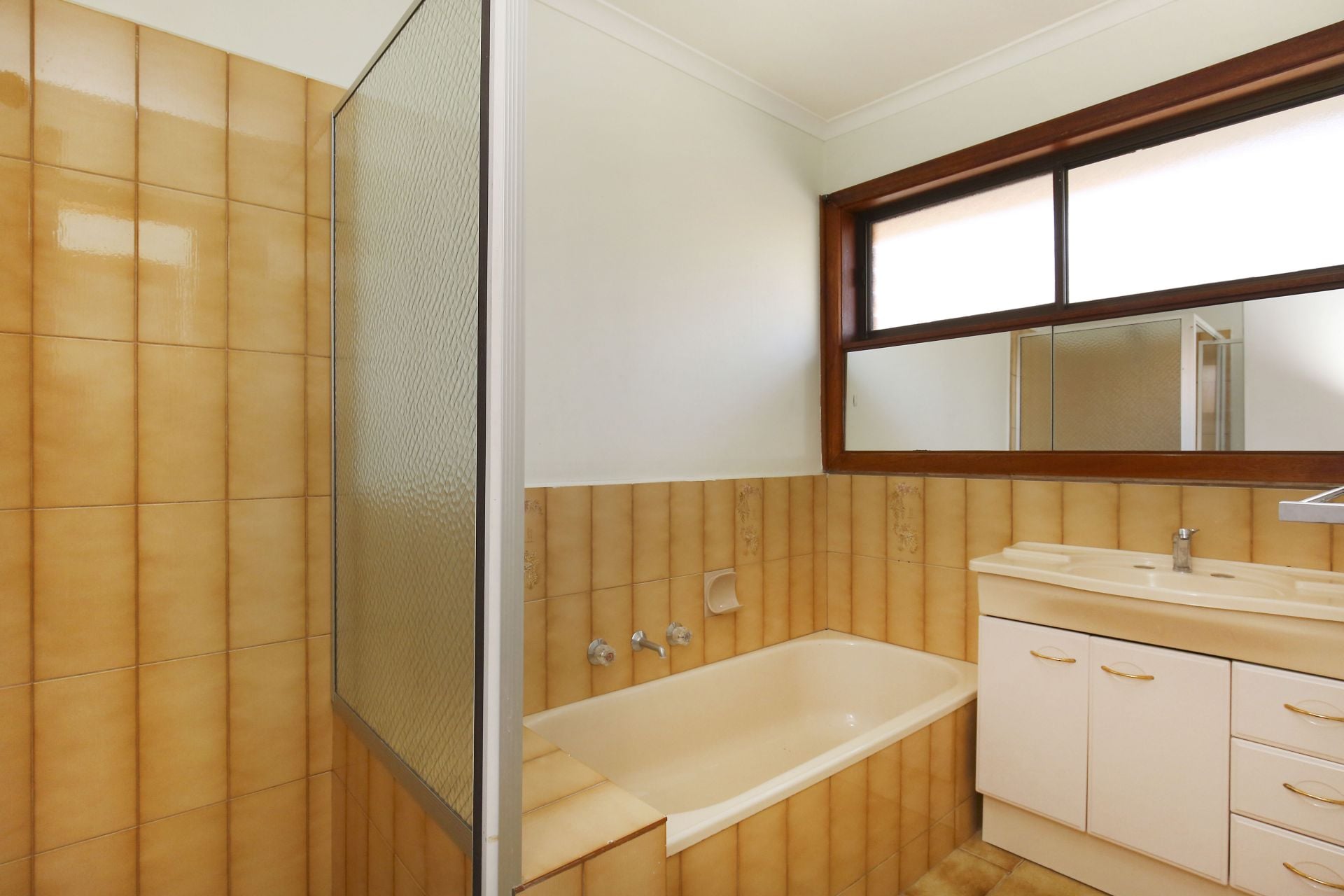 5 Bedroom Family Home