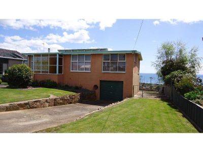 3
 
 
 
  
 
 
 1
 
 
 
  
 
 
 1
 
 
 
 
 
 
 
 14 Highfield Crescent, ULVERSTONE TAS 7315, Ulverstone - Thumbnail 2