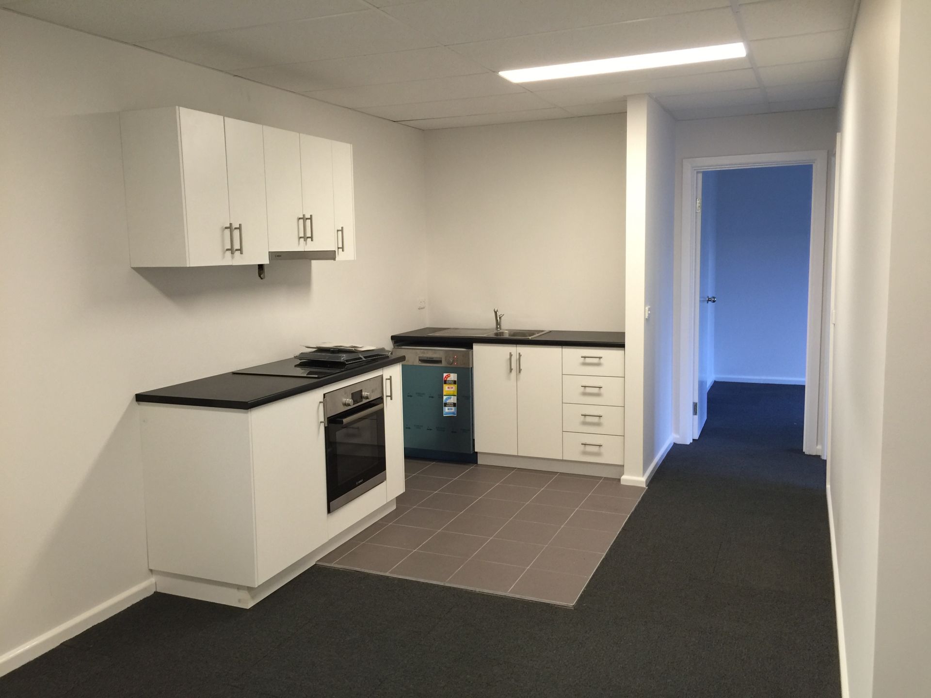 AS NEW 304 SQM WAREHOUSE IN M & M BUSINESS PARK