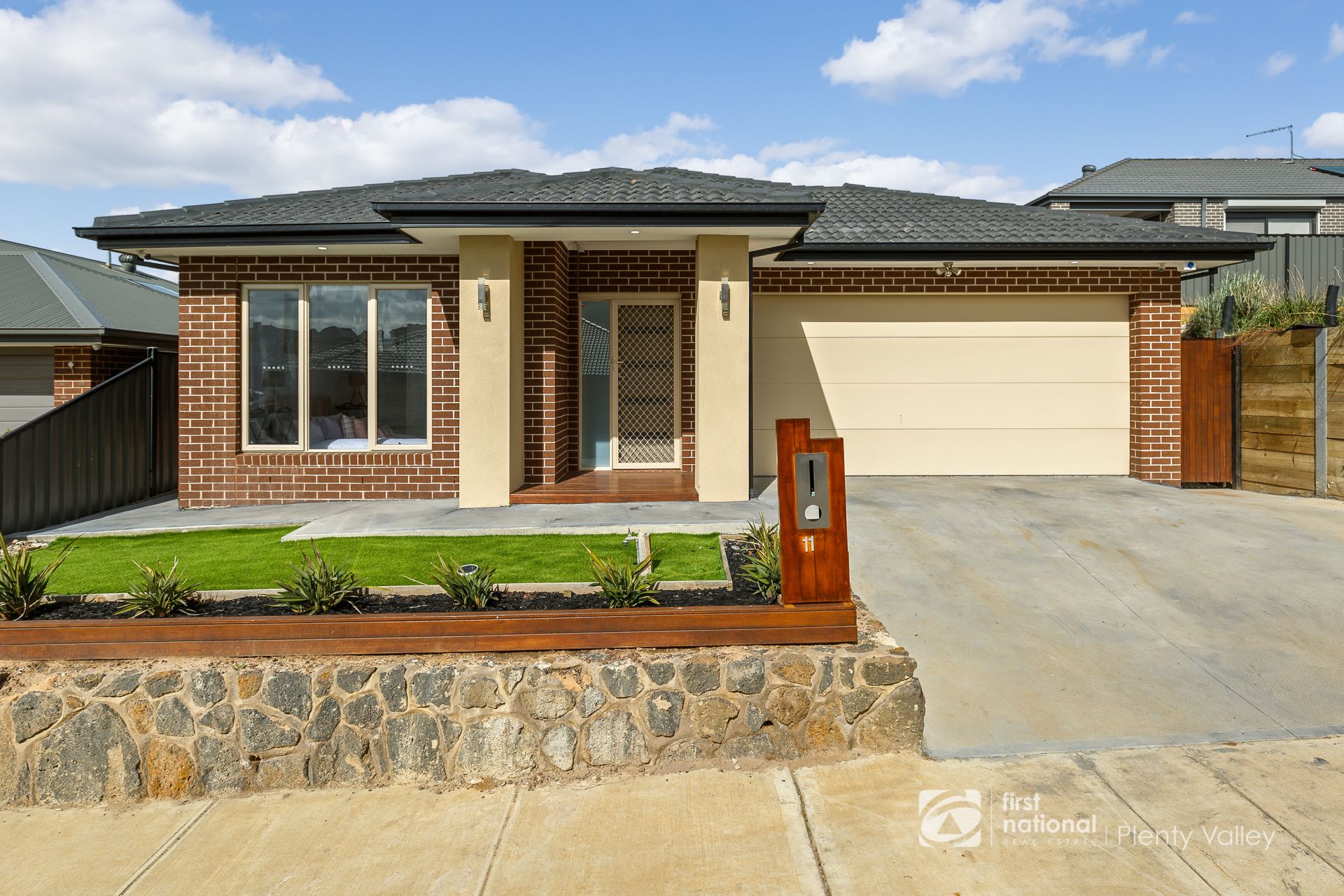 11 Stamlor Road Mernda, Mernda - Thumbnail 2