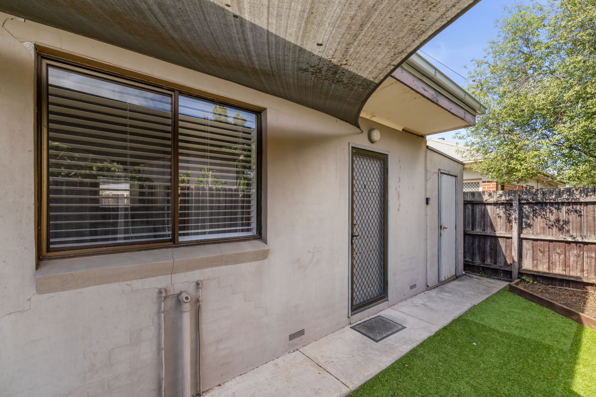 Updated Unit Includes Water and Electricity Bills!
