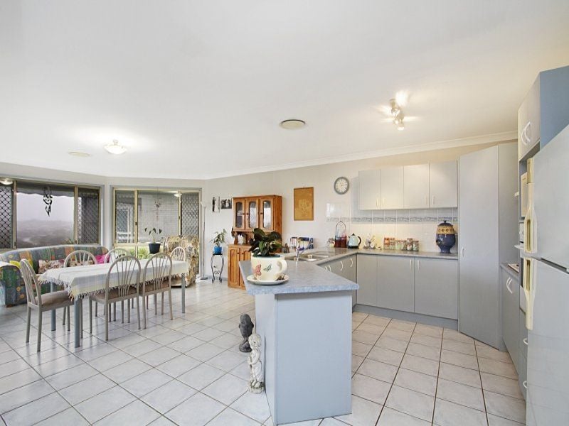 9 Bordeaux Place TWEED HEADS SOUTH NSW, Tweed Heads South - Thumbnail 2