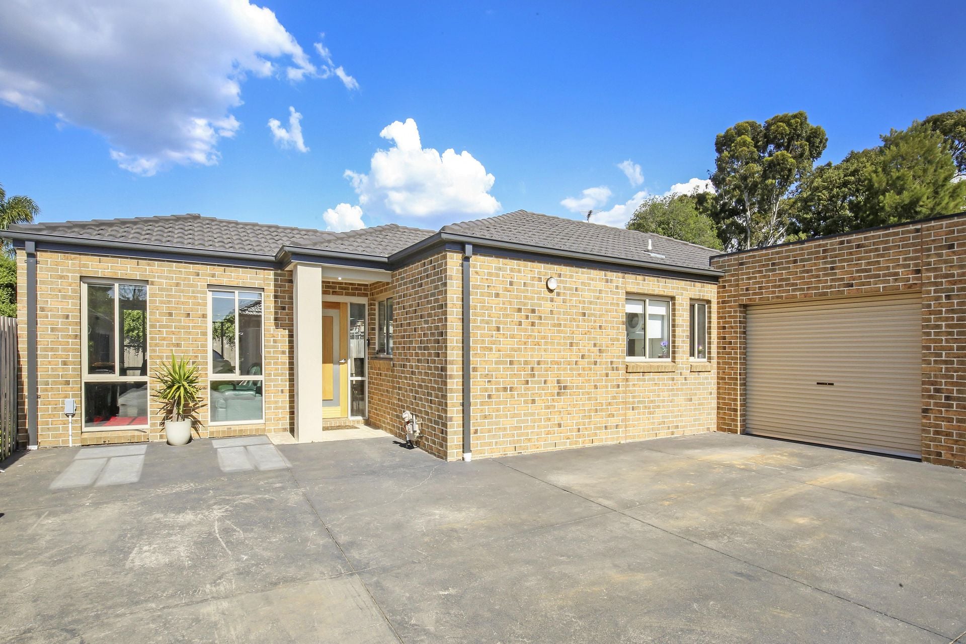 Real Estate For Sale 2/74 Schotters Road Mernda , VIC