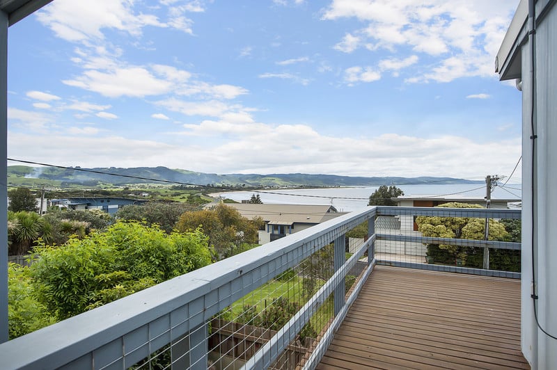 7 Harrison Street, Apollo Bay, VIC, Marengo - Thumbnail 2