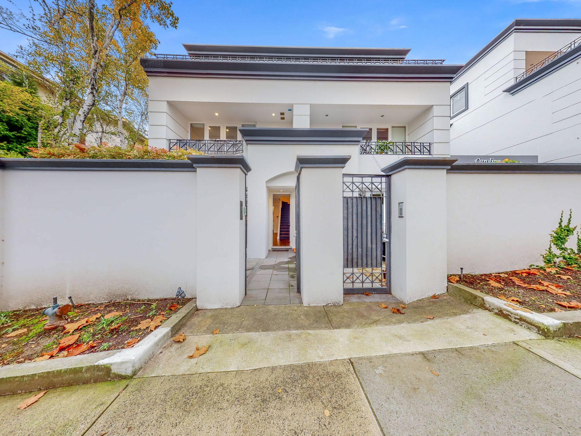 1/47-49 Caroline Street, South Yarra - Thumbnail 2