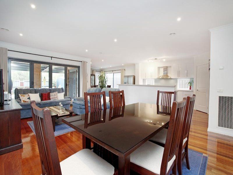 3 Cassan Way, Caroline Springs - Thumbnail 6