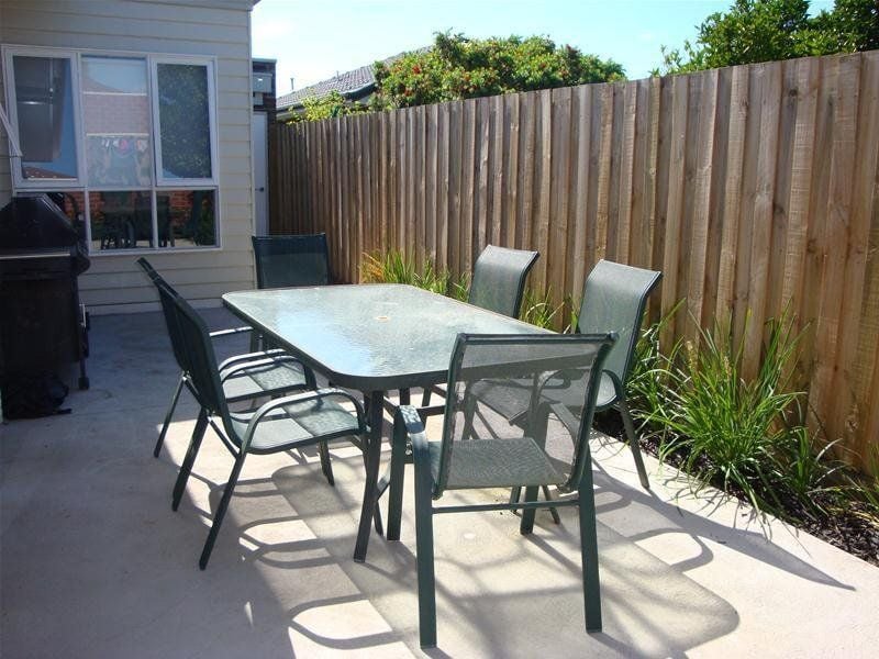 Stylish 2 Bedroom Delight!