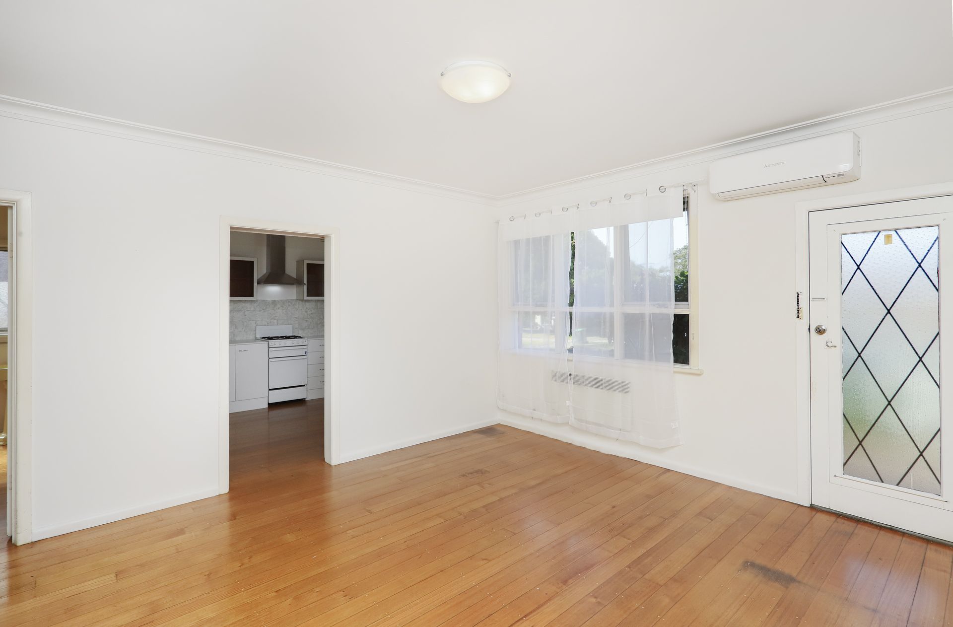 1/10 Peel Street Newport VIC, Newport - Thumbnail 4