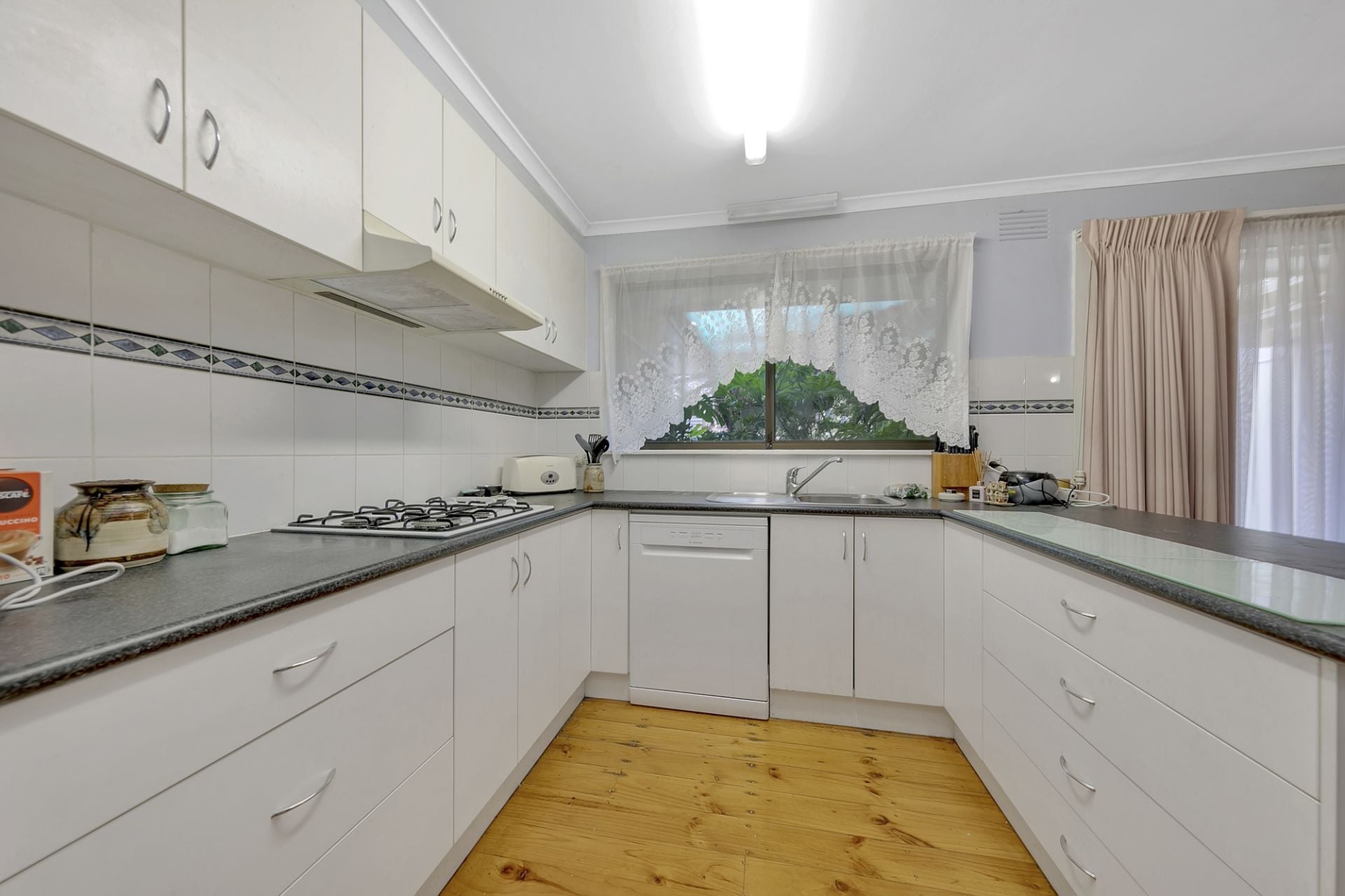 Calling all 1st Home-Buyers / Investors / Tradies / Car Enthusiasts