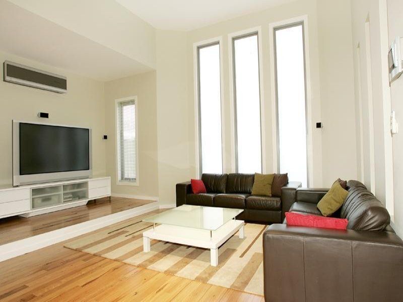 2 Stradbroke Gardens, Caroline Springs - Thumbnail 4