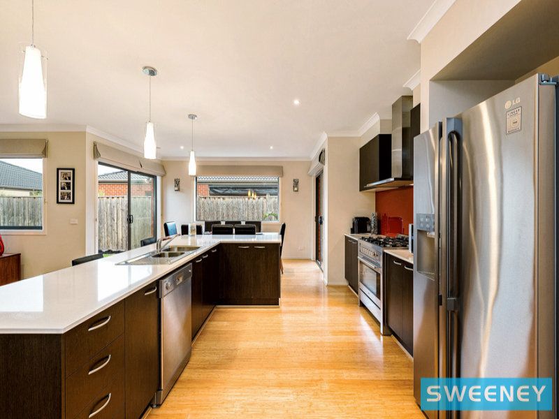 17 Daydream Drive, Point Cook - Thumbnail 5