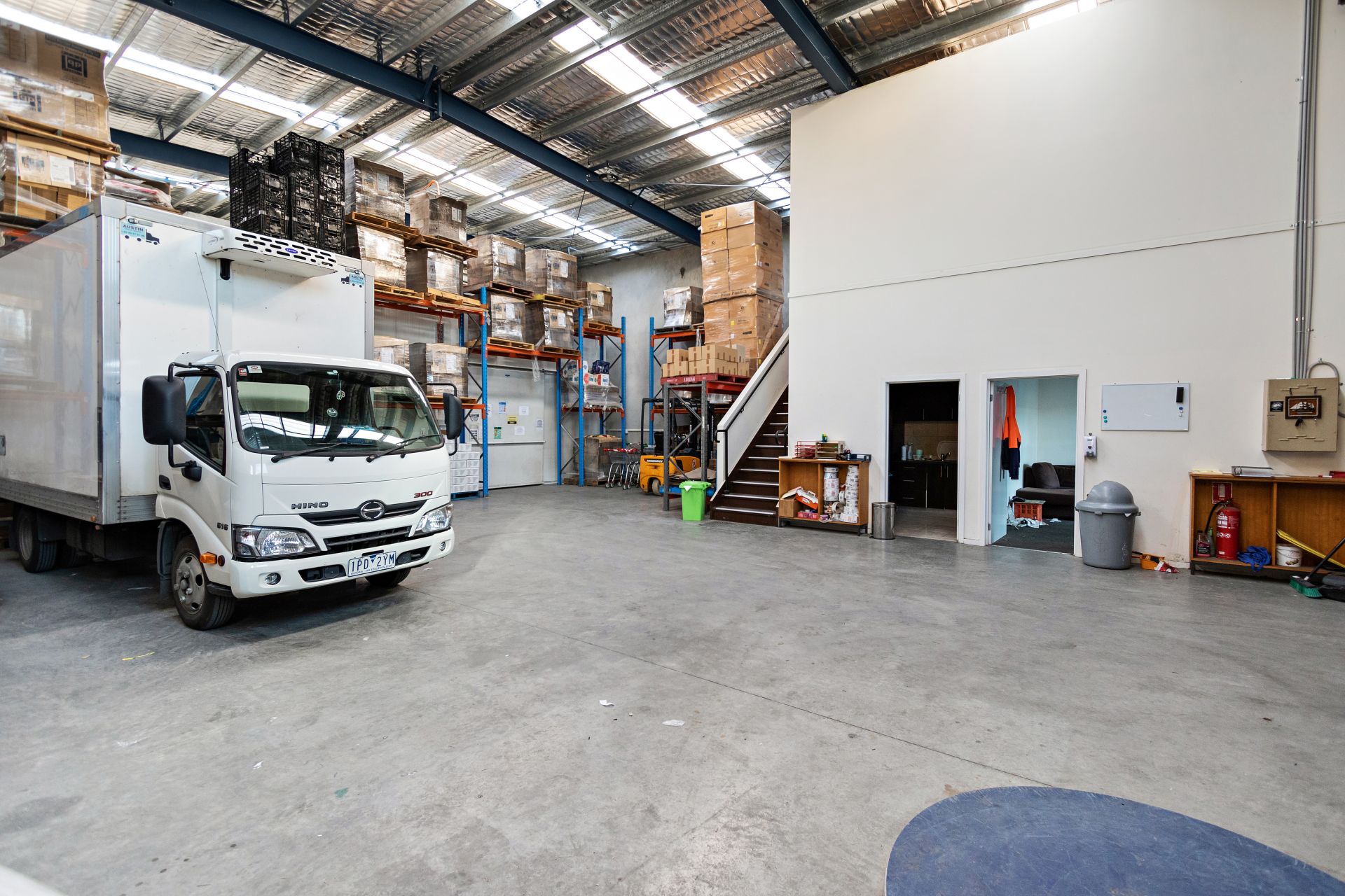 PERFECT OFFICE/WAREHOUSE FOR AN EXPANDING BUSINESS