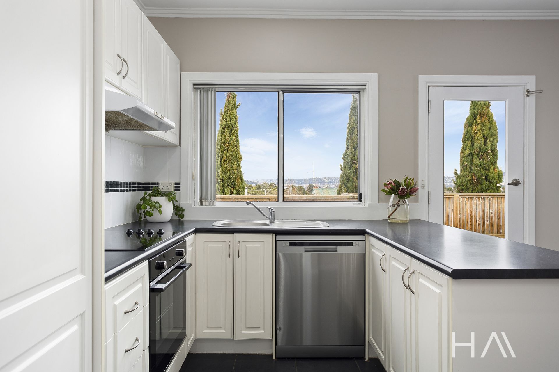 16 Clark Street Mowbray, Mowbray - Thumbnail 5