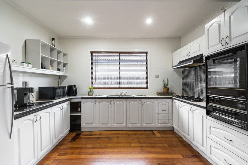 16 Cyclamen Avenue, Altona North - Thumbnail 4