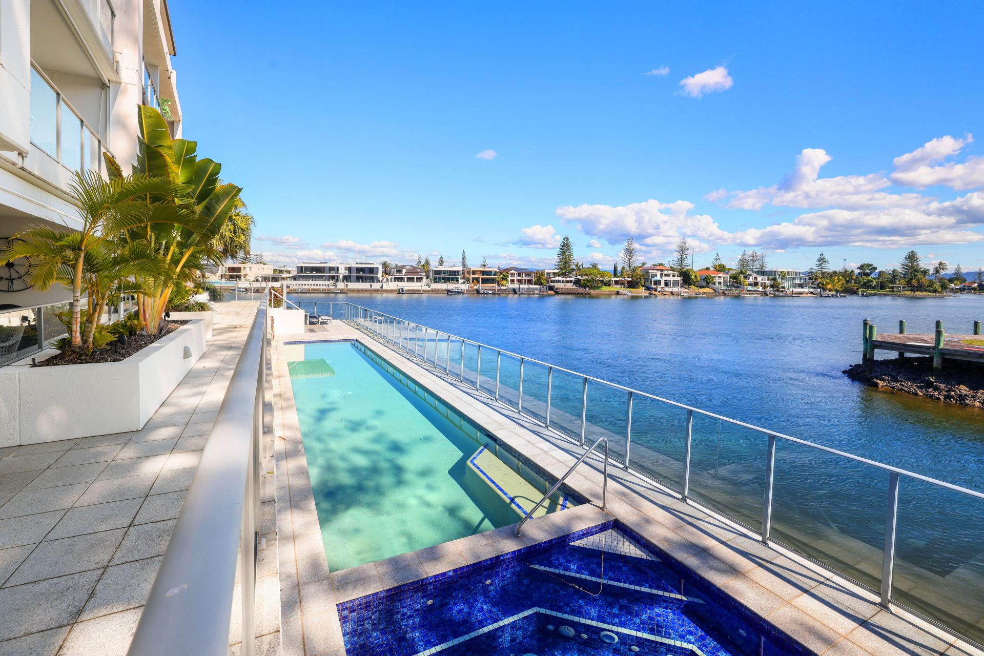 108/30-32 Paradise Island Surfers Paradise QLD, 108/30-32 Paradise Island Surfers Paradise - Thumbnail 2