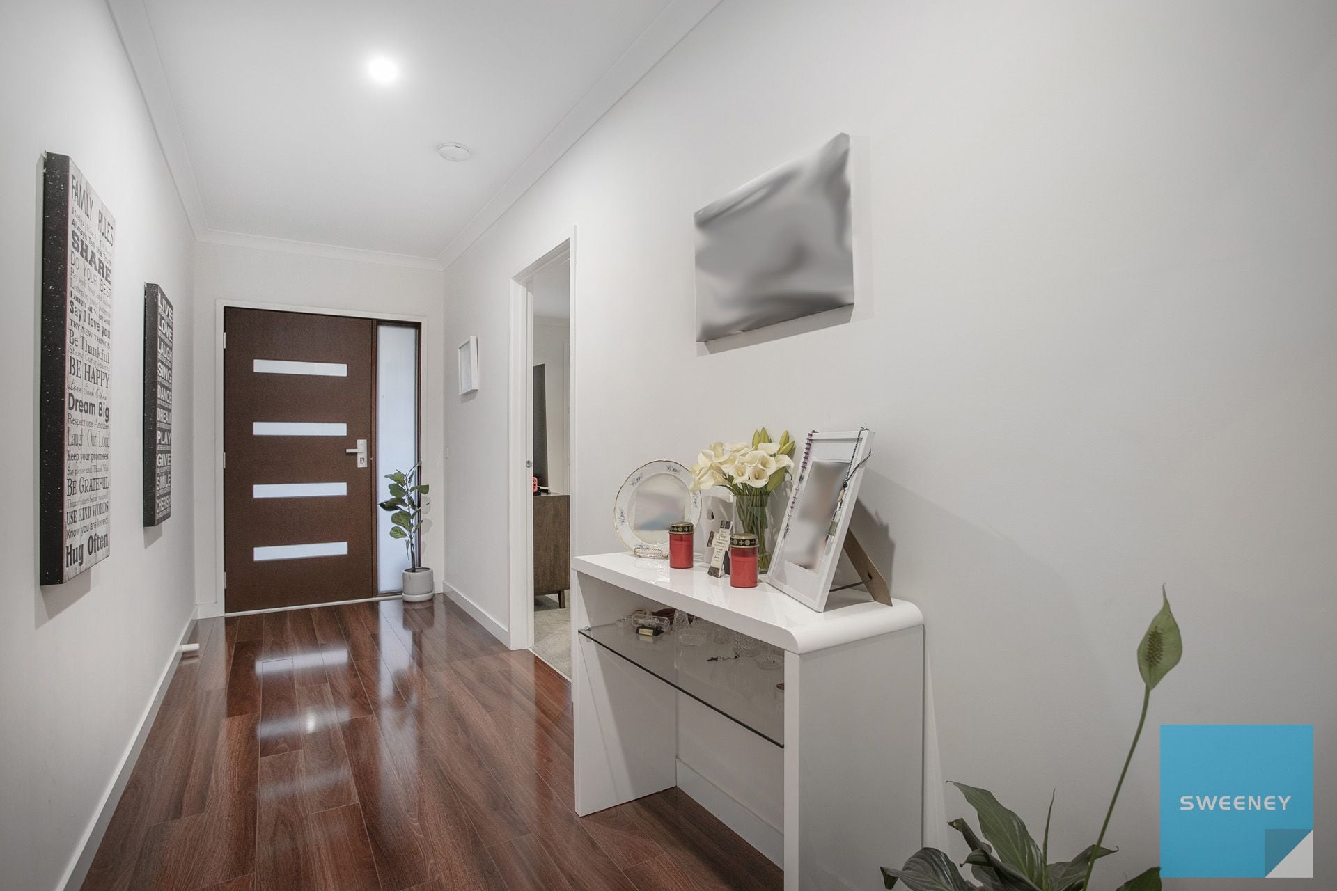 7 Mandalay Parade, Fraser Rise - Thumbnail 4