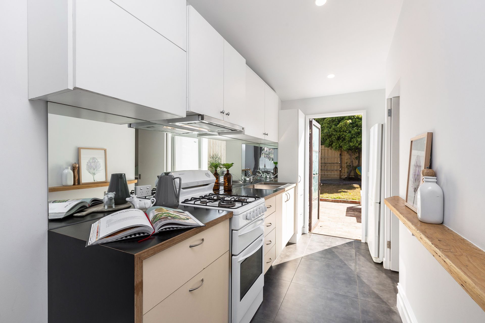 6 George Street, Yarraville - Thumbnail 4