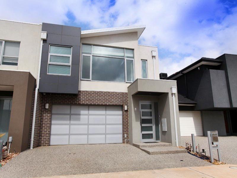 6 Marine Parade, Caroline Springs - Thumbnail 2