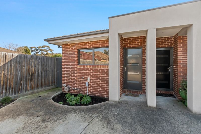 2/23 Dundee Street, Reservoir