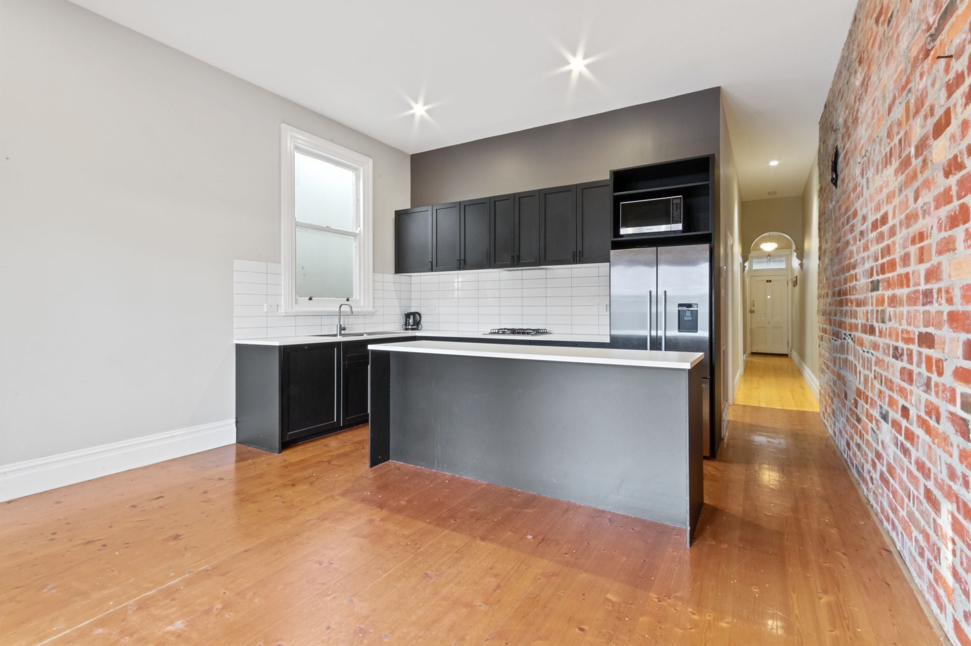 Vibrant Home in Premium locale