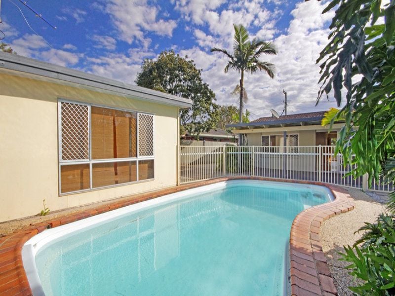 1 Bilinga Street Currimundi QLD, Currimundi - Thumbnail 2