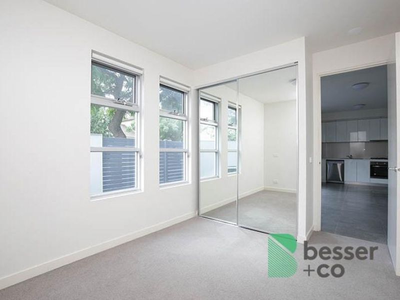2/286 Hawthorn Road, Caulfield - Thumbnail 5