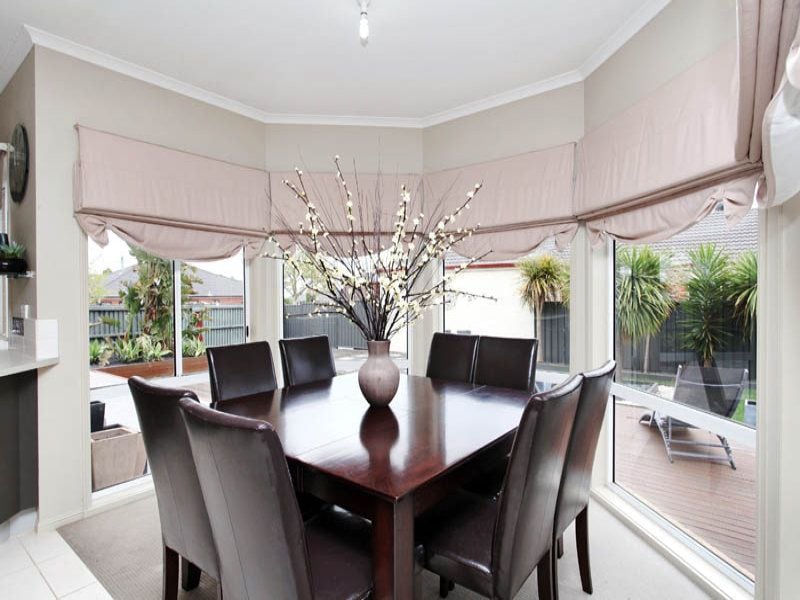 6 Hele Close, Caroline Springs - Thumbnail 4