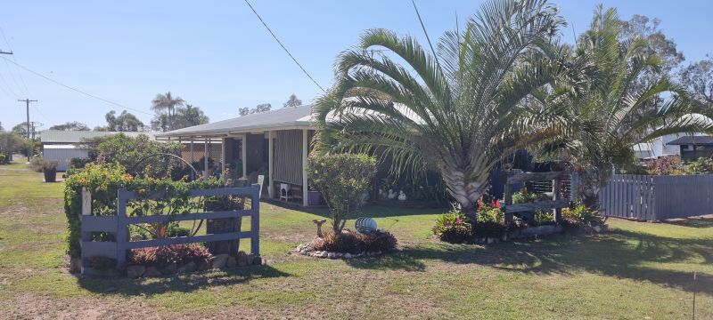 18 Albany Street, Tirroan, Tirroan - Thumbnail 2