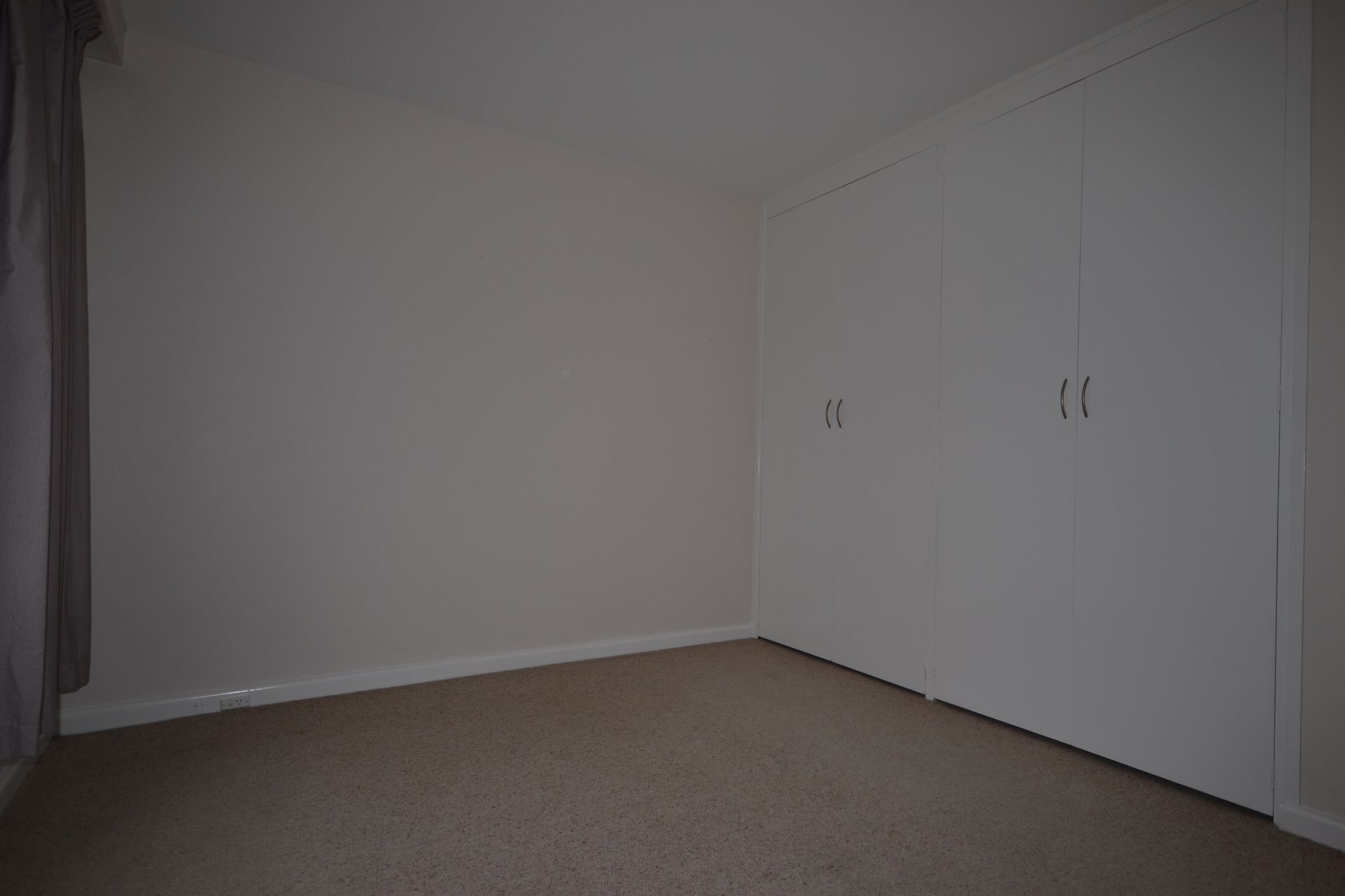 LARGE ONE BEDROOM APARTMENT IN A SOUGHT AFTER LOCATION
