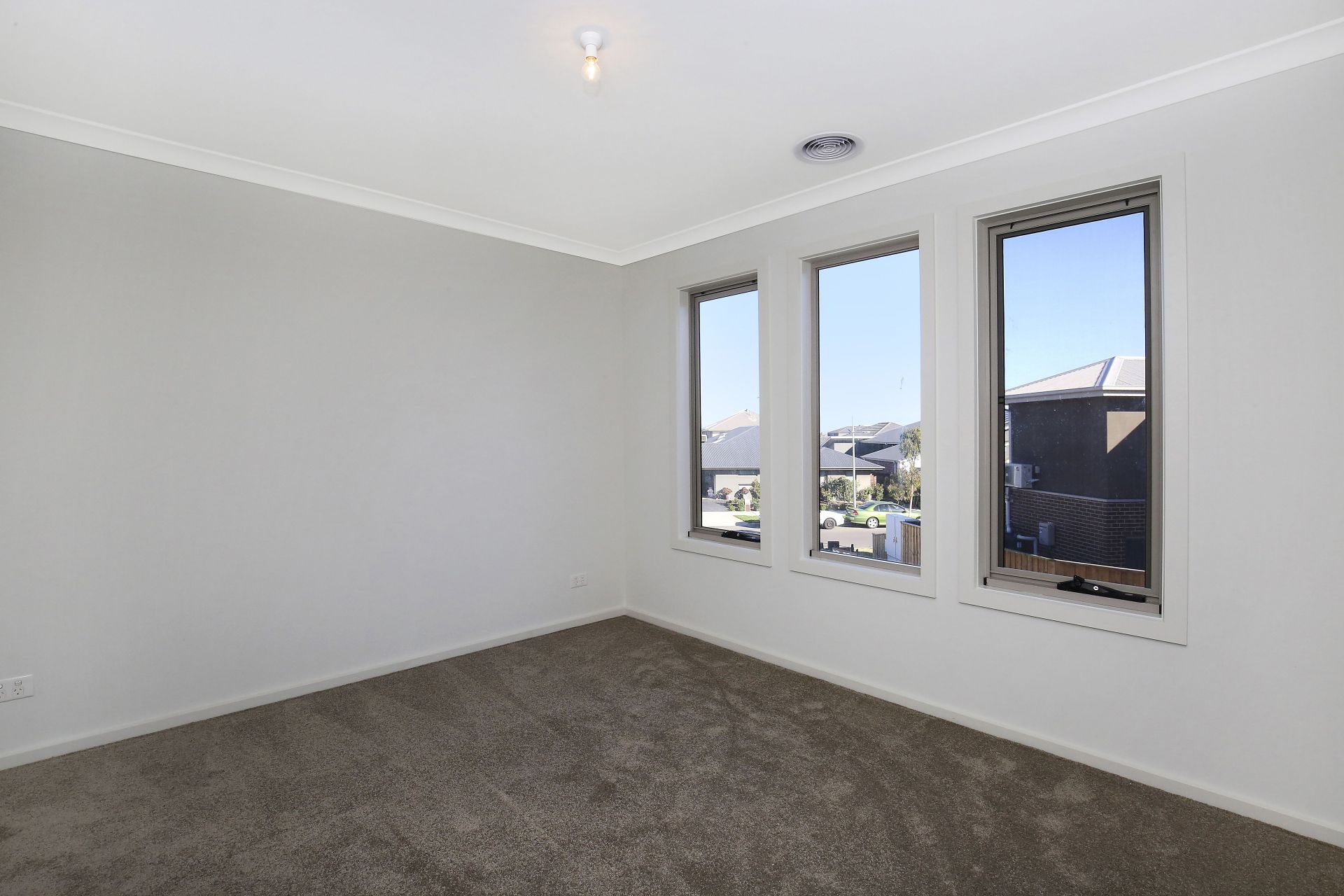 THREE BEDROOM TOWNHOUSE