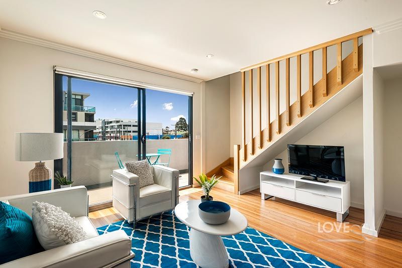 Brilliant 2-Level Abode in a Boutique Complex!!!