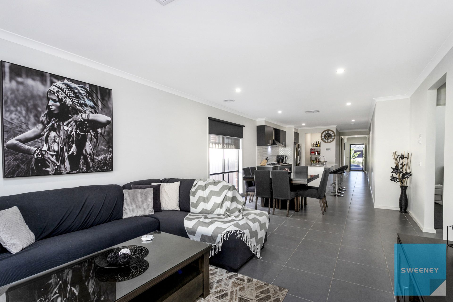 5 Hawking Crescent, Fraser Rise Sweeney Estate Agents