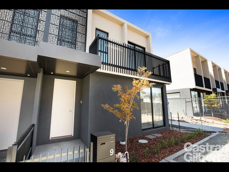 9 Desbrowe Walk, Alphington - Thumbnail 2