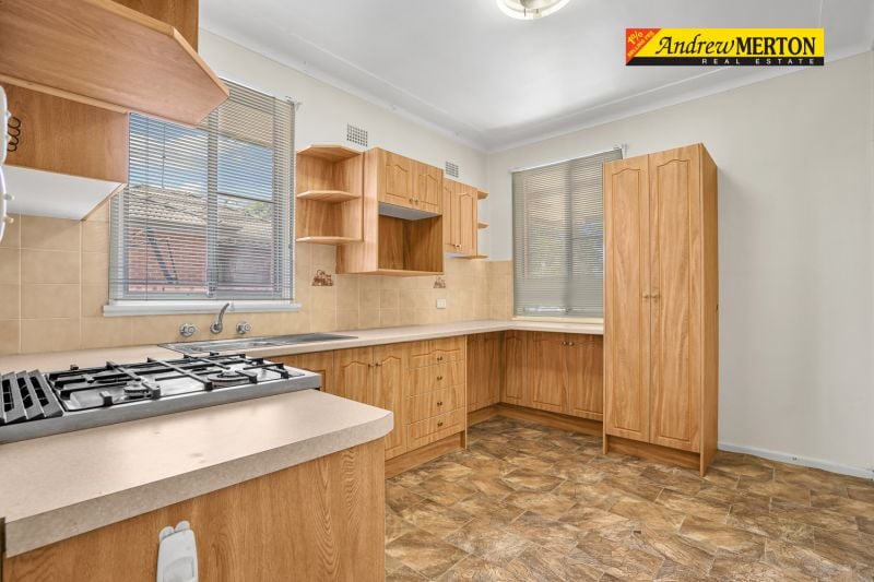 10 Amos Place, Marayong