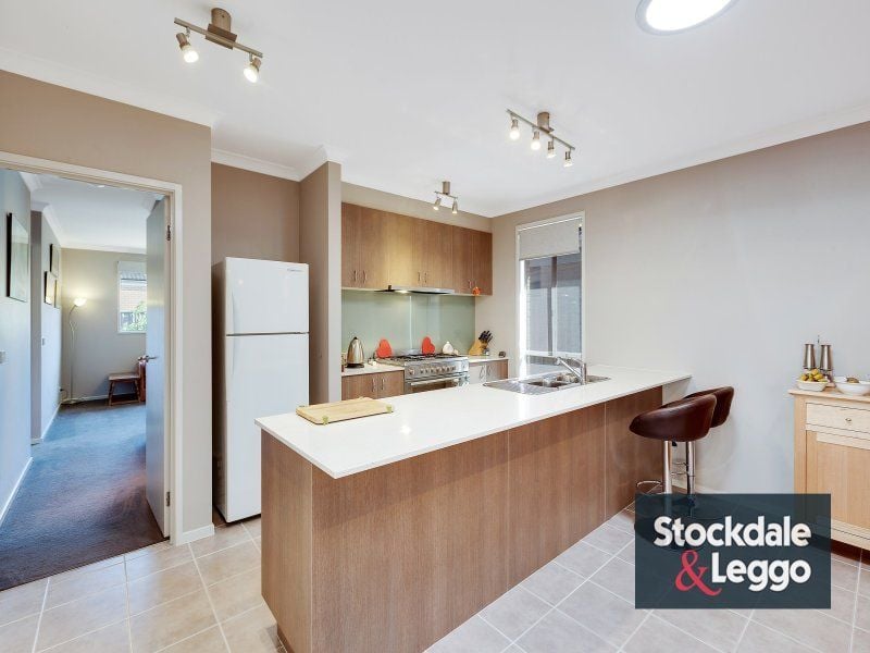 37 Harriers Street MERNDA, Mernda - Thumbnail 6