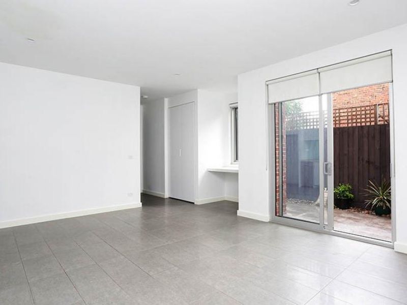 G04/356 Carlisle Street, St Kilda East - Thumbnail 3